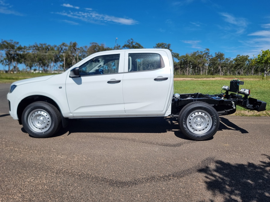 2026 Isuzu D-MAX RG SX 4x2 Crew Cab Chassis Cab Chassis Image 6