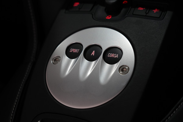 2010 Lamborghini Gallardo LP560-4 Spyder Convertible Image 31