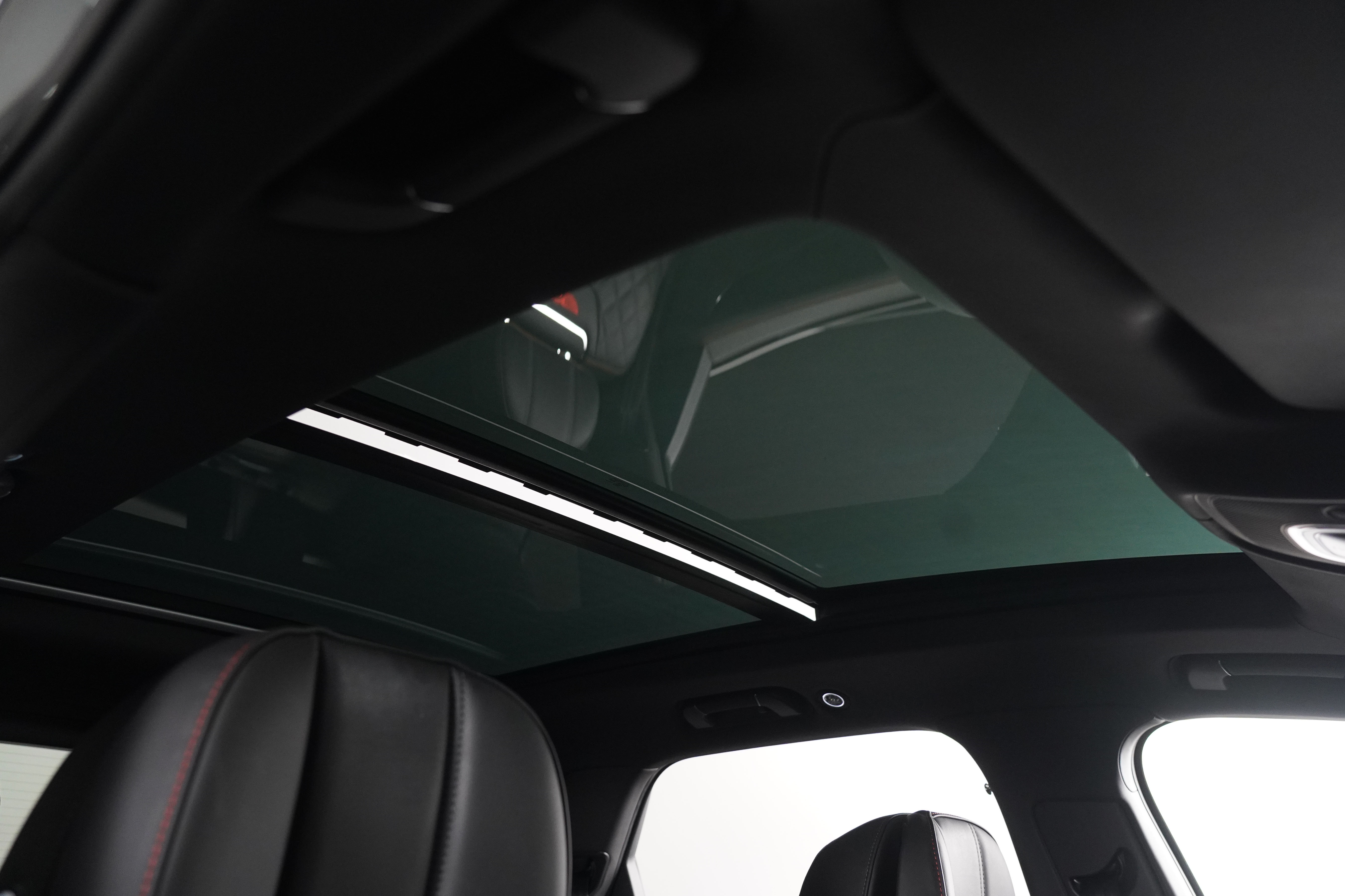 2018 Bentley Bentayga W12 Seven Seat SUV Image 31
