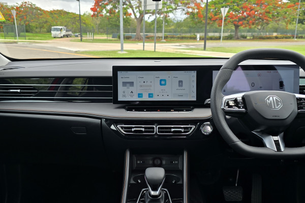 2025 MG HS Vibe SUV