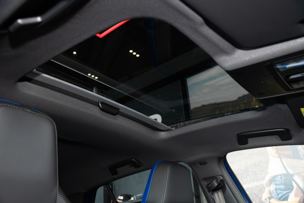 2026 Volkswagen Golf 8.5 R Hatch image 11
