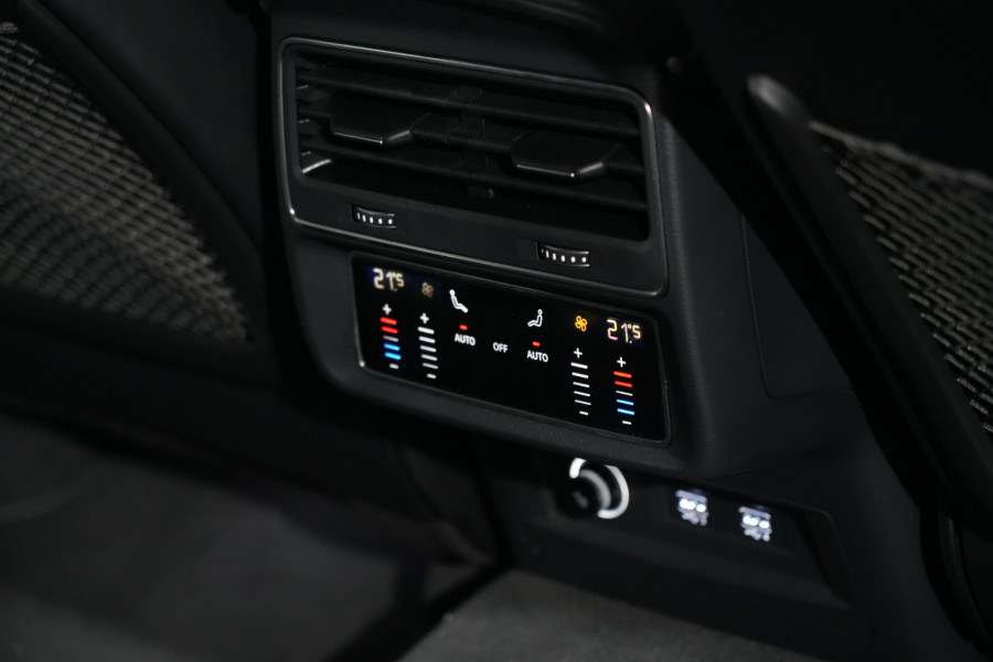 2020 Audi SQ8 F1 TDI SUV Image 31