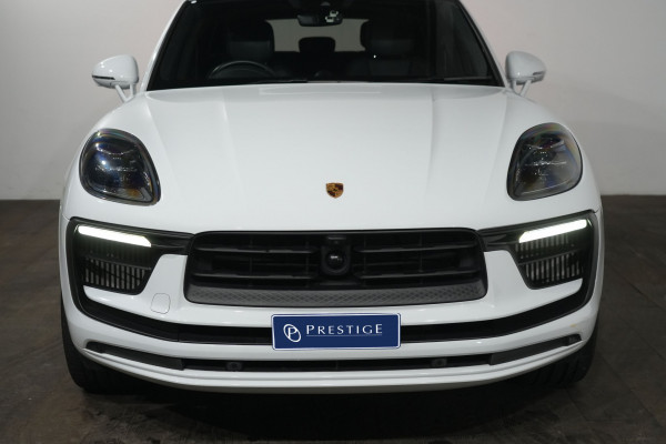2021 Porsche Macan S SUV image 3