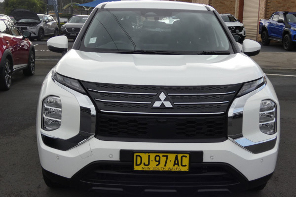 2023 Mitsubishi Outlander ZM MY23 ES 7 SEAT 2WD SUV