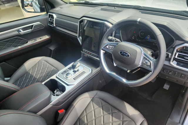 2025 MY24 JAC T9  Haven Ute Image 14