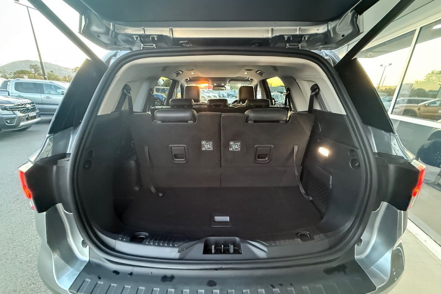 2024 Ford Everest Sport Wagon Image 7