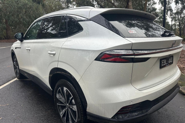 2025 MG HS AS33H Essence Hybrid+ SUV Image 9
