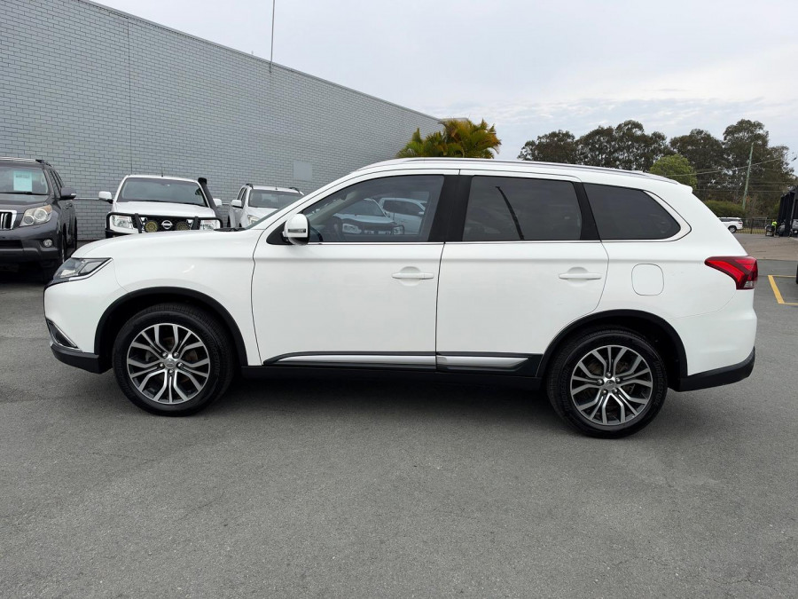 2016 MY17 Mitsubishi Outlander ZK LS Safety Pack SUV Image 10