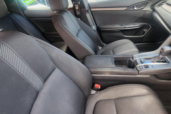 2017 Honda Civic 10th Gen VTi-S Hatch Image 10