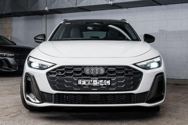 2025 Audi A5 B10  TFSI 200kW S line Wagon image 4