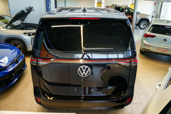 2025 Volkswagen ID. Buzz EB GTX People Mover Image 3