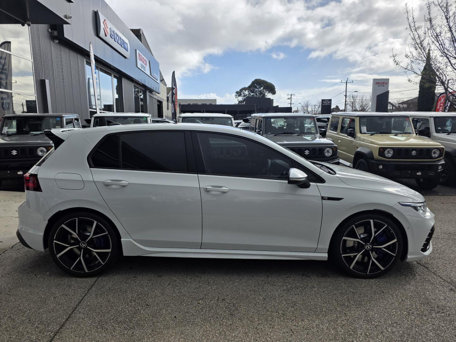 2023 Volkswagen Golf 8 R Hatch Image 8