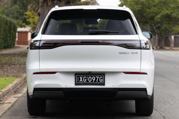 2026 MY27 Geely EX5 E245 Inspire Extended Range SUV Image 8
