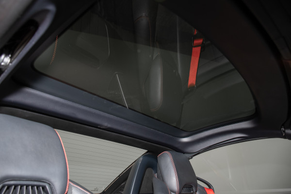 2018 Mercedes-Benz Slc 43 Convertible Image 4