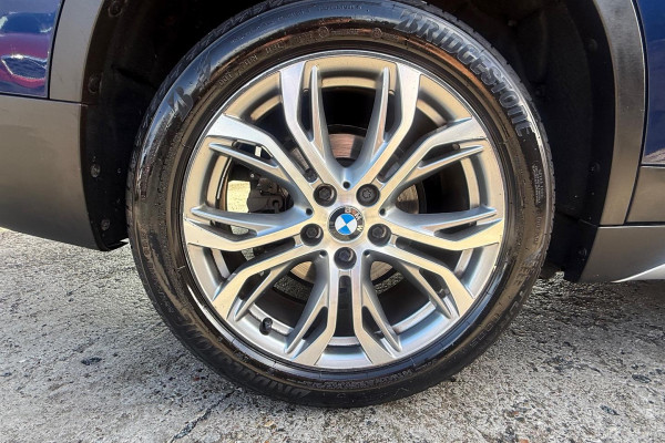 2017 BMW X1 F48 sDrive20i SUV Image 21