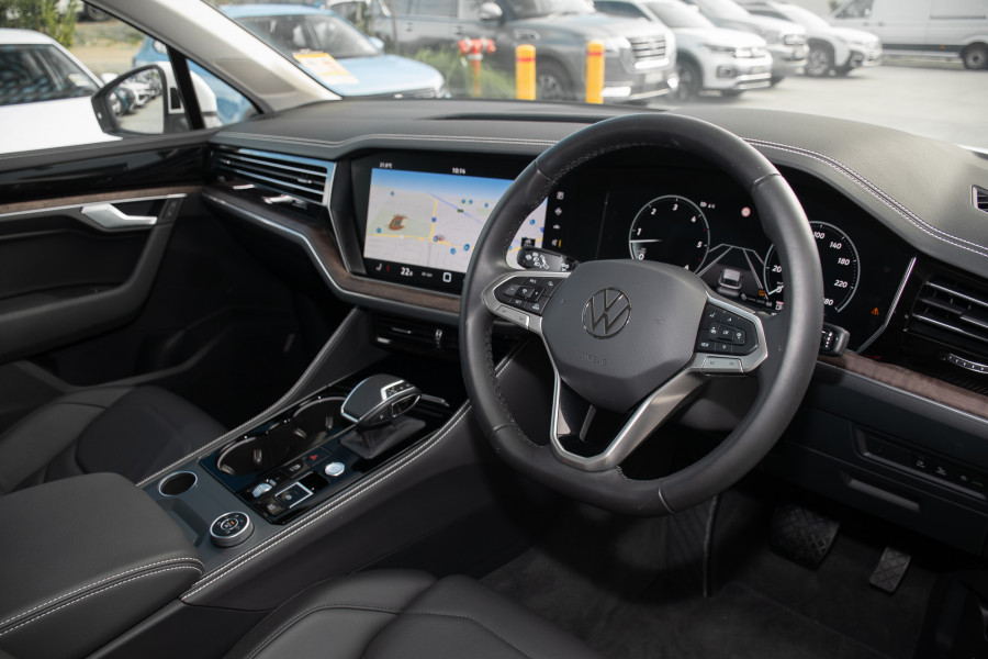 2025 Volkswagen Touareg RC 170TDI SUV