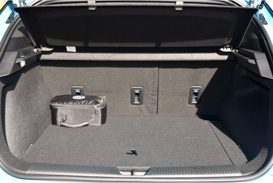 2024 MG MG4 MEH32 Essence 64 150kW Hatch Image 10