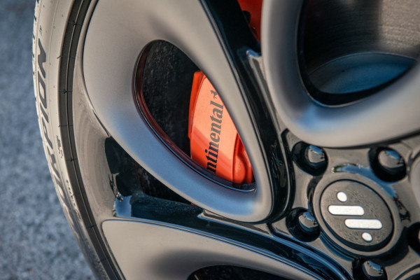 2026 MG IM6 PERFORMACE 100KWH SUV Image 3