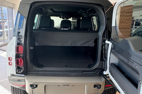 2024 MY25 Land Rover Defender L663 25MY 110 D350 Wagon