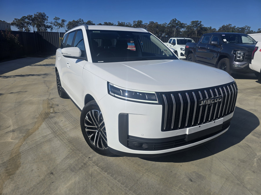 2026 Jaecoo J5  Track SUV Image 1