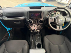 2017 Jeep Wrangler JK Sport SUV