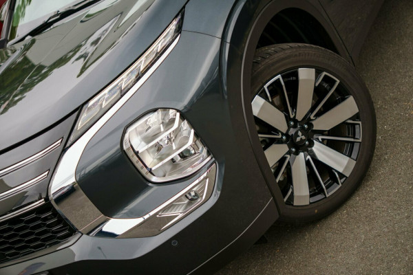 2025 Mitsubishi Outlander ZM Aspire SUV Image 6