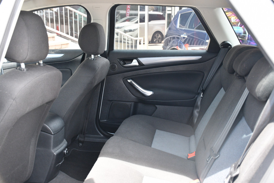 2014 Ford Mondeo MC LX Wagon Image 7