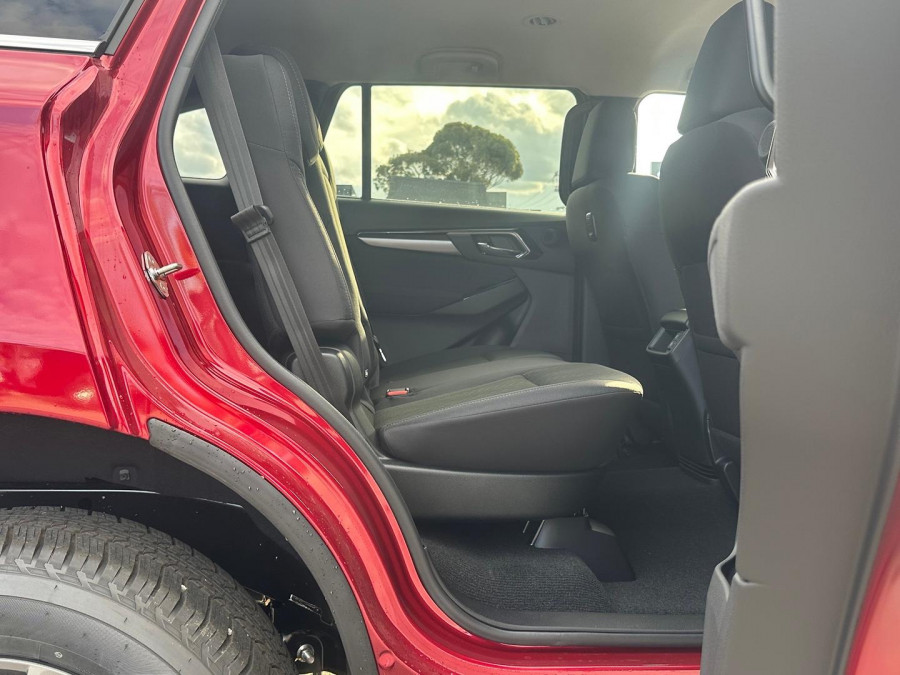 2026 MY25.5 Isuzu MU-X RJ LS-U SUV Image 21