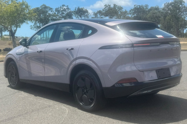 2026 XPeng G6  Standard Range SUV Image 3