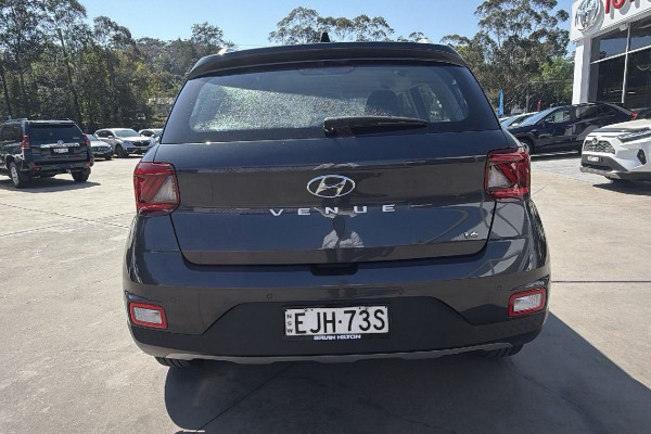 2019 Hyundai Venue QX Active SUV Image 6