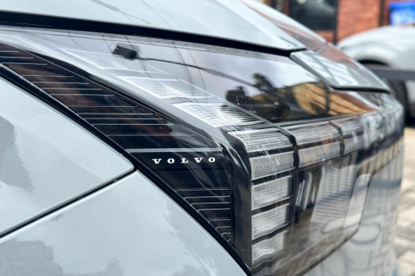 2024 MY25 Volvo EX30  Twin Motor Performance Ultra SUV Image 17