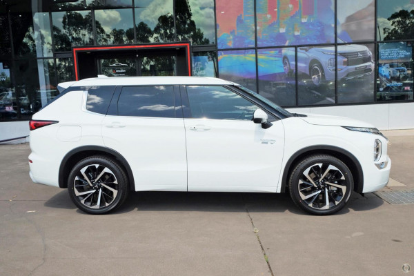 2024 Mitsubishi Outlander ZM PHEV Exceed SUV
