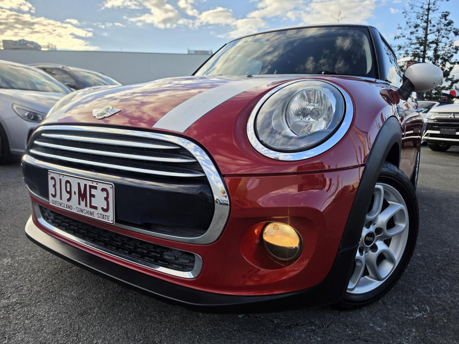 2015 MINI Cooper F56 Hatch Image 2
