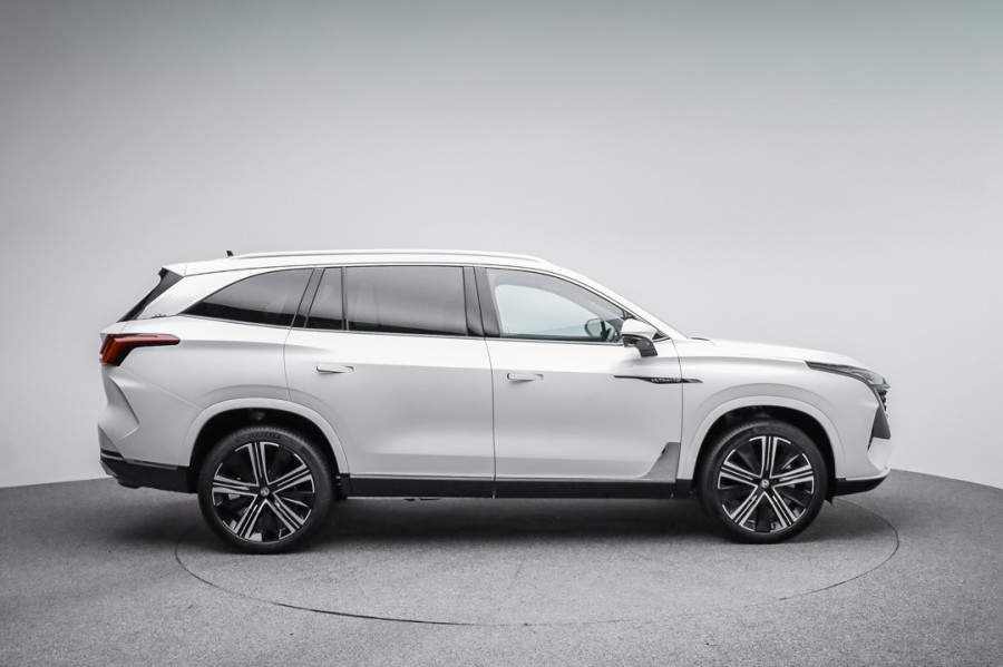 2026 MY25 MG QS IS31 Essence SUV Image 5