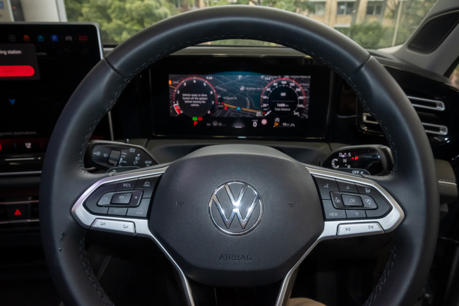 2025 MY26 Volkswagen Tiguan CT R SUV Image 13