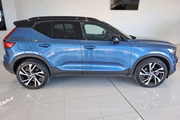 2018 MY19 Volvo XC40 XZ T5 R-Design SUV Image 2