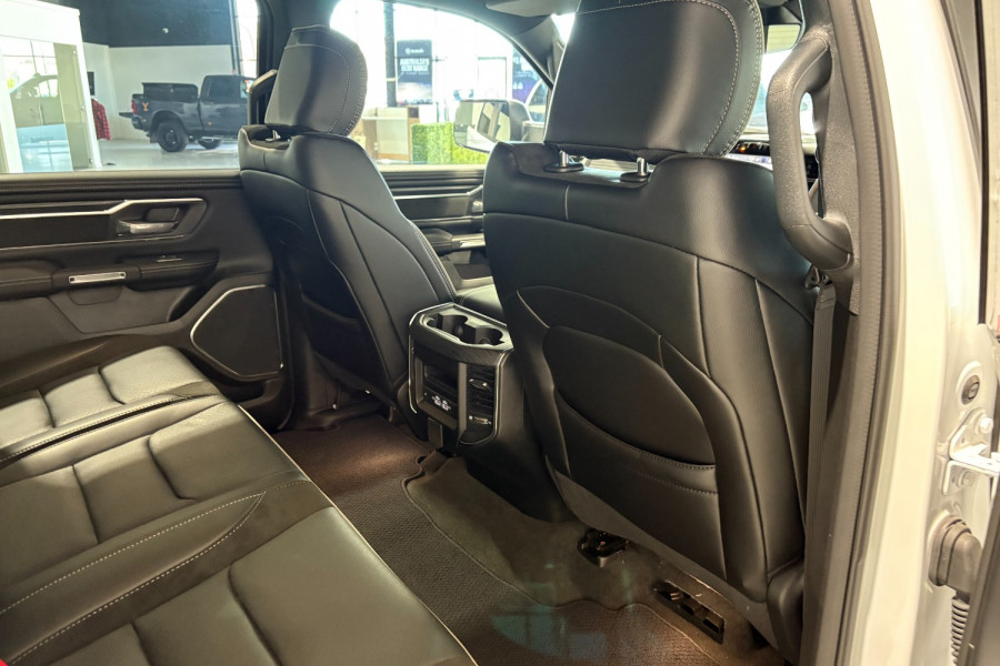 2024 Ram 1500 DT Laramie Ute Image 14