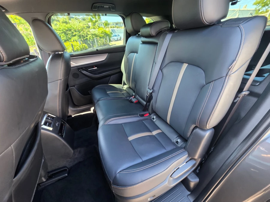 2025 Mazda CX-80 KL G40e Azami SUV Image 26