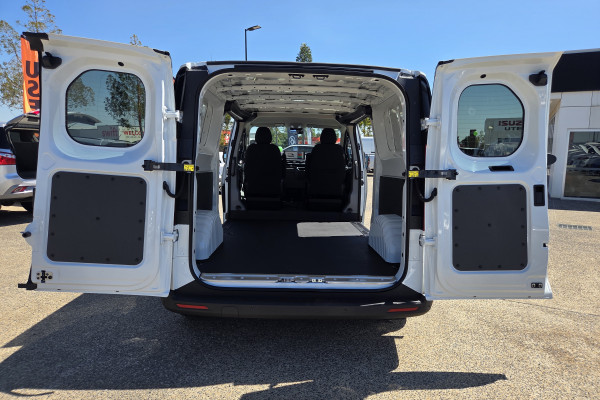 2026 LDV Deliver 7 Van Image 12