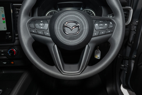 2025 Mazda BT-50 TF XT Cab Chassis Image 9