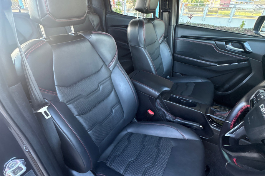 2023 Isuzu D-MAX RG X-TERRAIN Ute Image 15