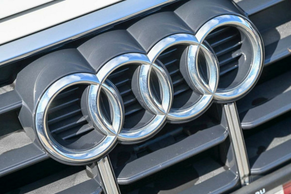 2021 Audi Q5 FY sport TDI quattro S tronic SUV Image 18