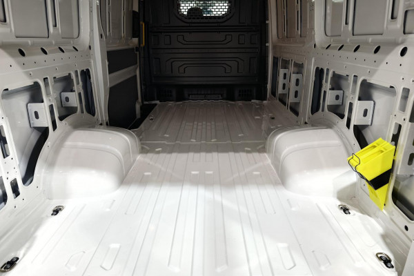 2025 Volkswagen Crafter SY1 50 TDI410 LWB Van Image 15