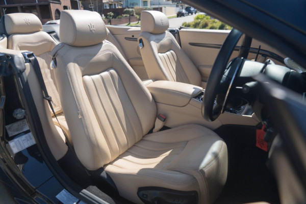 2012 Maserati Grancabrio Sport  Convertible Image 9