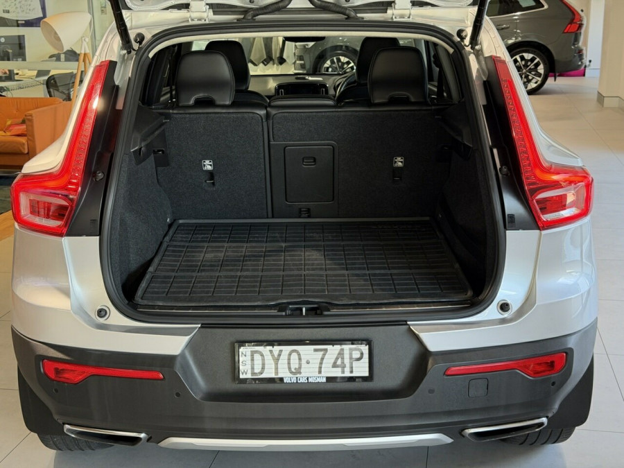 2018 MY19 Volvo XC40 XZ T4 Inscription SUV Image 7
