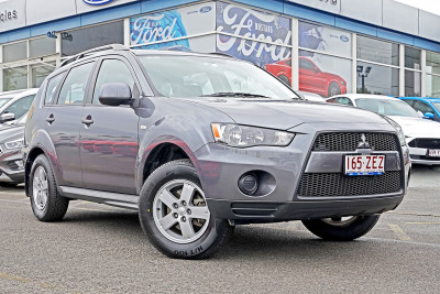 Mitsubishi Outlander LS ZH