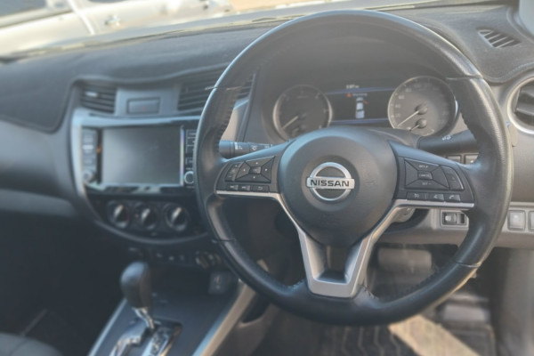 2023 Nissan Navara D23 ST Ute Image 9