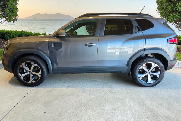 2025 Renault Duster X1311 Techno  SUV Image 2