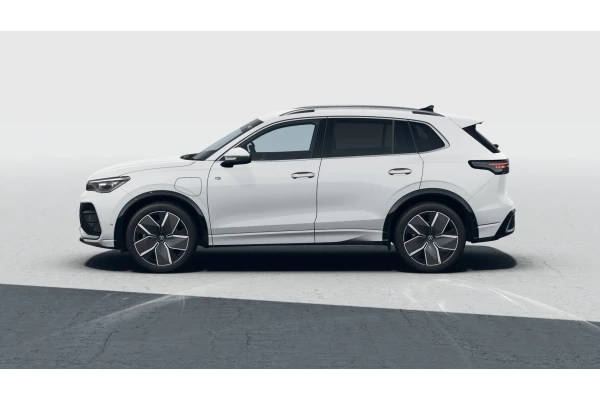 2026 Volkswagen Tiguan CT 200TSI eHybrid R-Line SUV Image 2