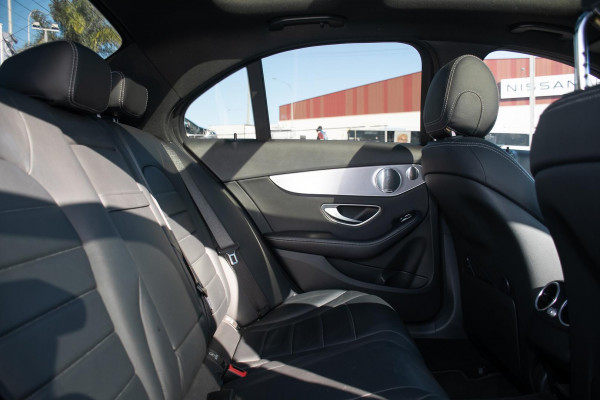 2019 Mercedes-Benz C-Class W205 C300 Sedan image 10
